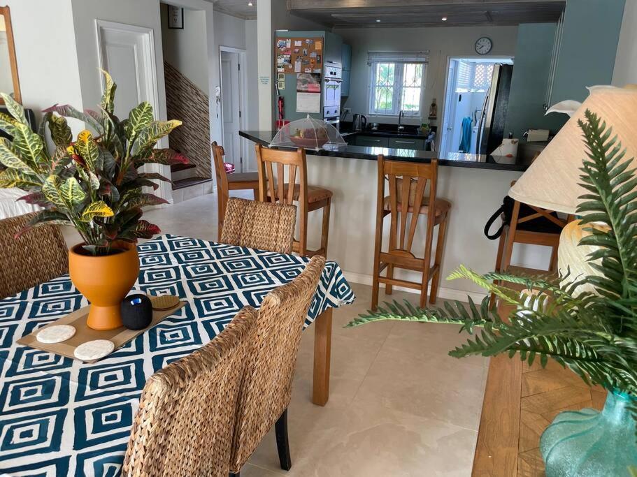 Nanpa, Luxury Family Three Bed Villa, St James West Coast, Private Pool Saint James Exterior photo